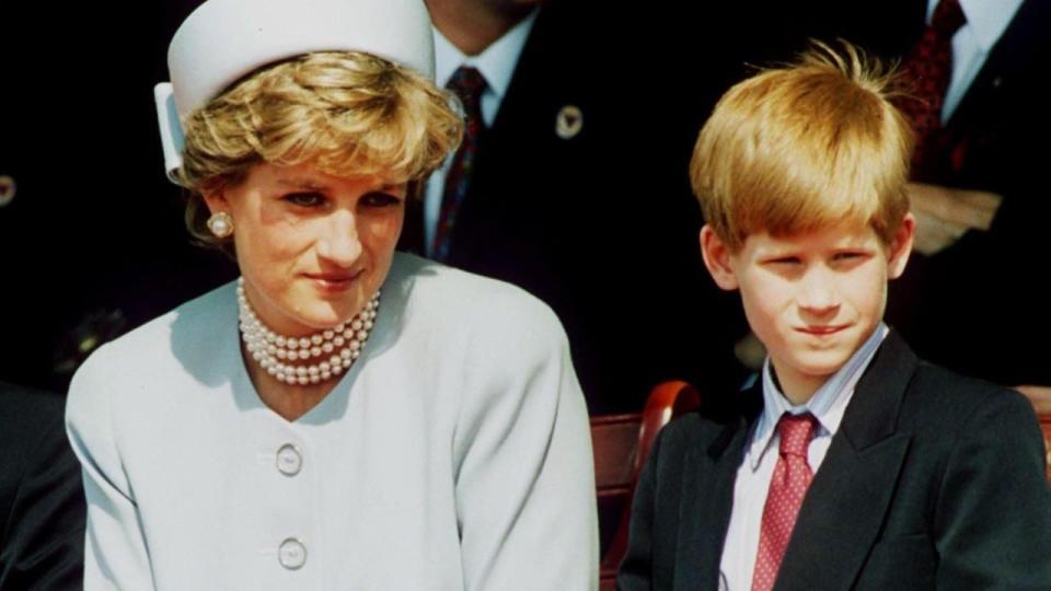 ET breaks down all the lessons the Duke of Sussex can learn from his late mother.