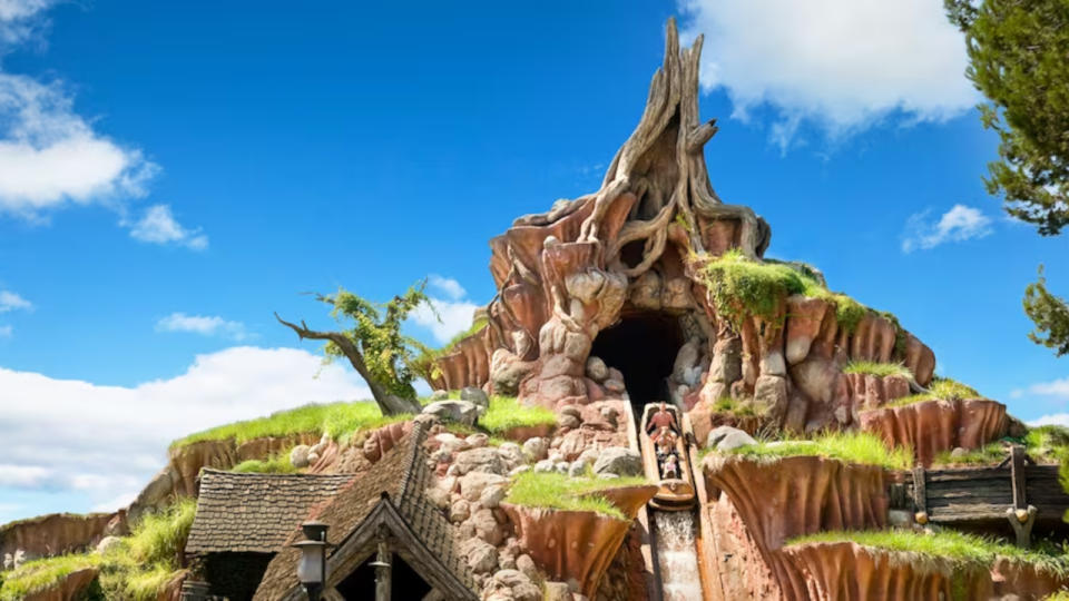 A log sliding down the waterfall of Splash Mountain's Disneyland variant.