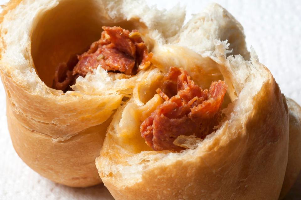 Pepperoni rolls