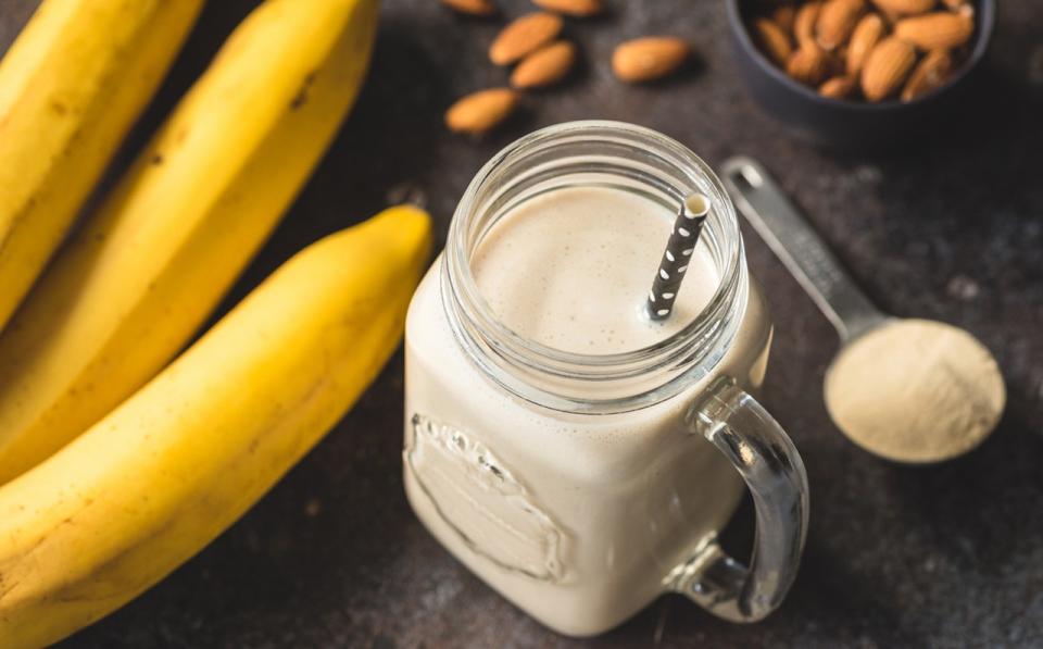 Banana almond smoothie