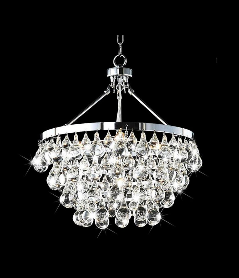 Ce chandelier semble fait de gouttes de pluie célestes. Ou du moins, c’est ce qu’on imagine !