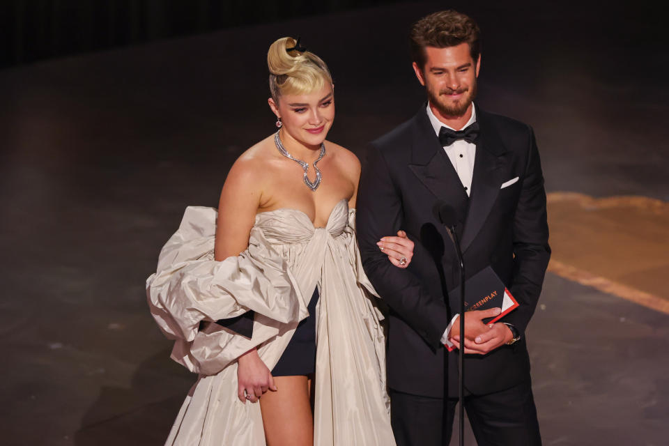 Florence Pugh and Andrew Garfield present at the 95th Academy Awards - Credit: Los Angeles Times via Getty Imag