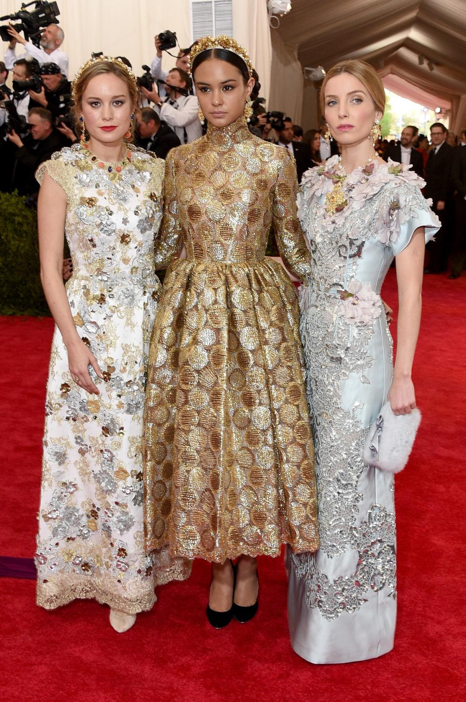 <h1 class="title">Brie Larson, Courtney Eaton, and Annabelle Wallis, all in Dolce & Gabbana Alta Moda</h1><cite class="credit">Photo: Getty Images</cite>