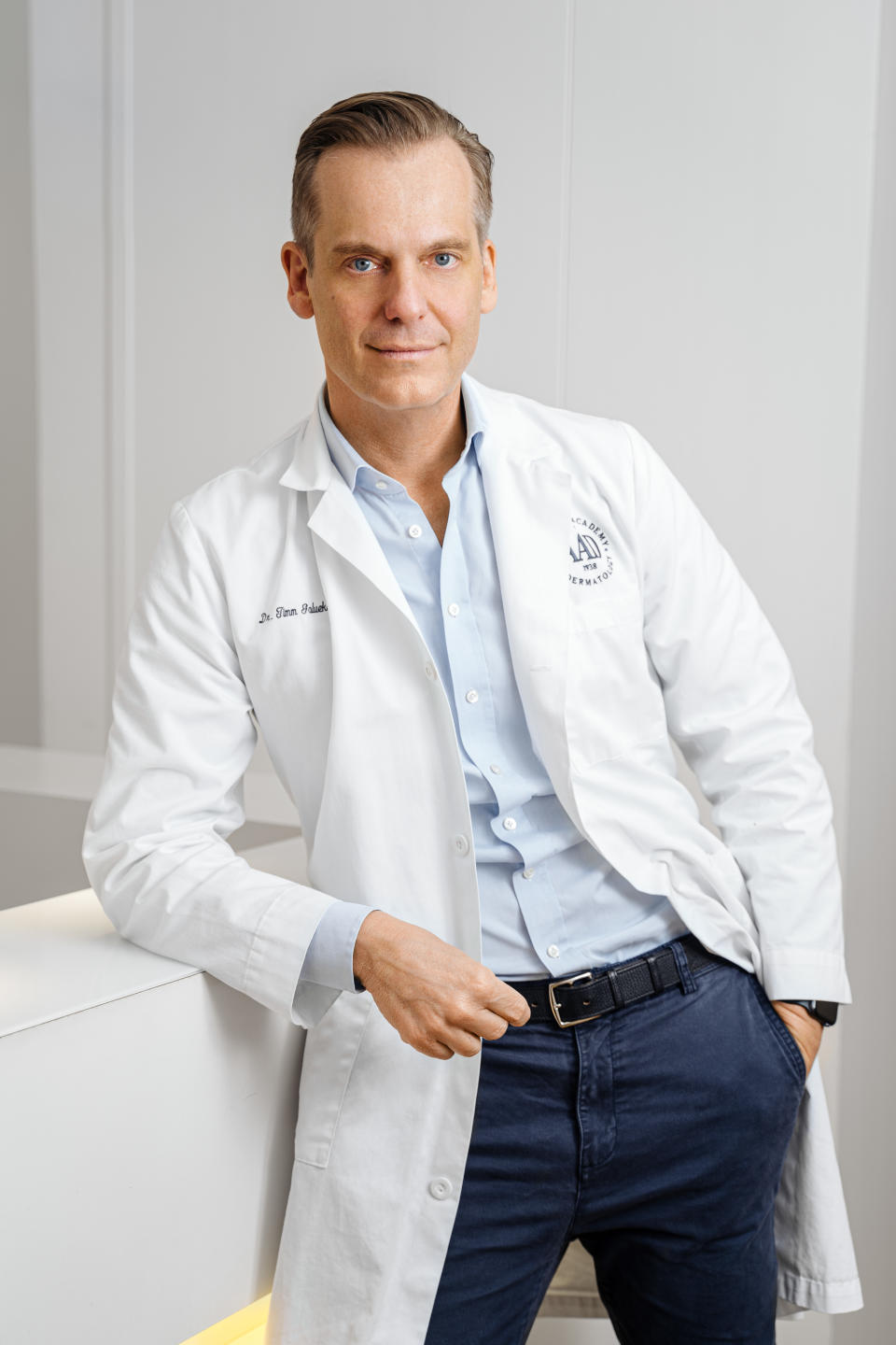 Dr. Timm Golüke aus München ist ein renommierter Facharzt für Dermatologie und Venerologie (Foto: Benjamin Herchet)