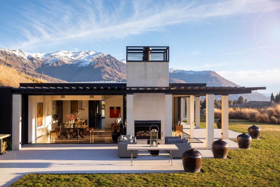 Looking in to the Touch of Spice, Crown Range villa in New Zealand