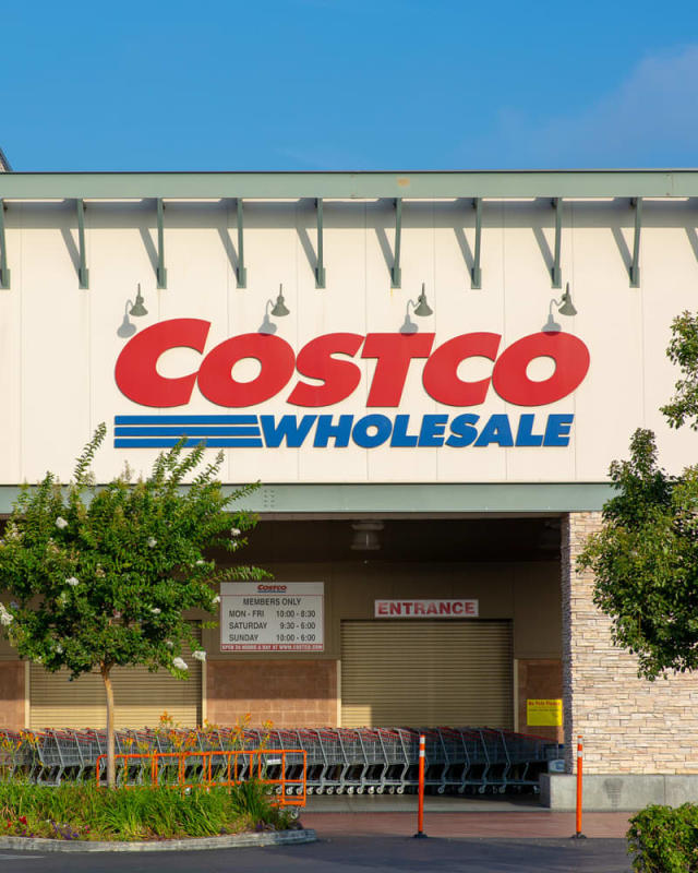 Is Costco Open on Thanksgiving 2023