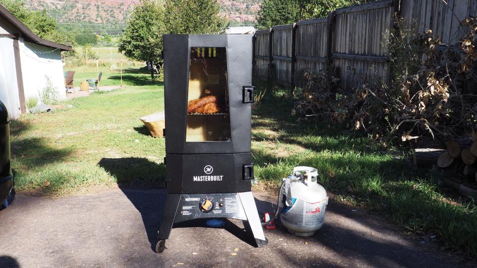 Best gifts for dad 2019: Masterbuilt Smoker