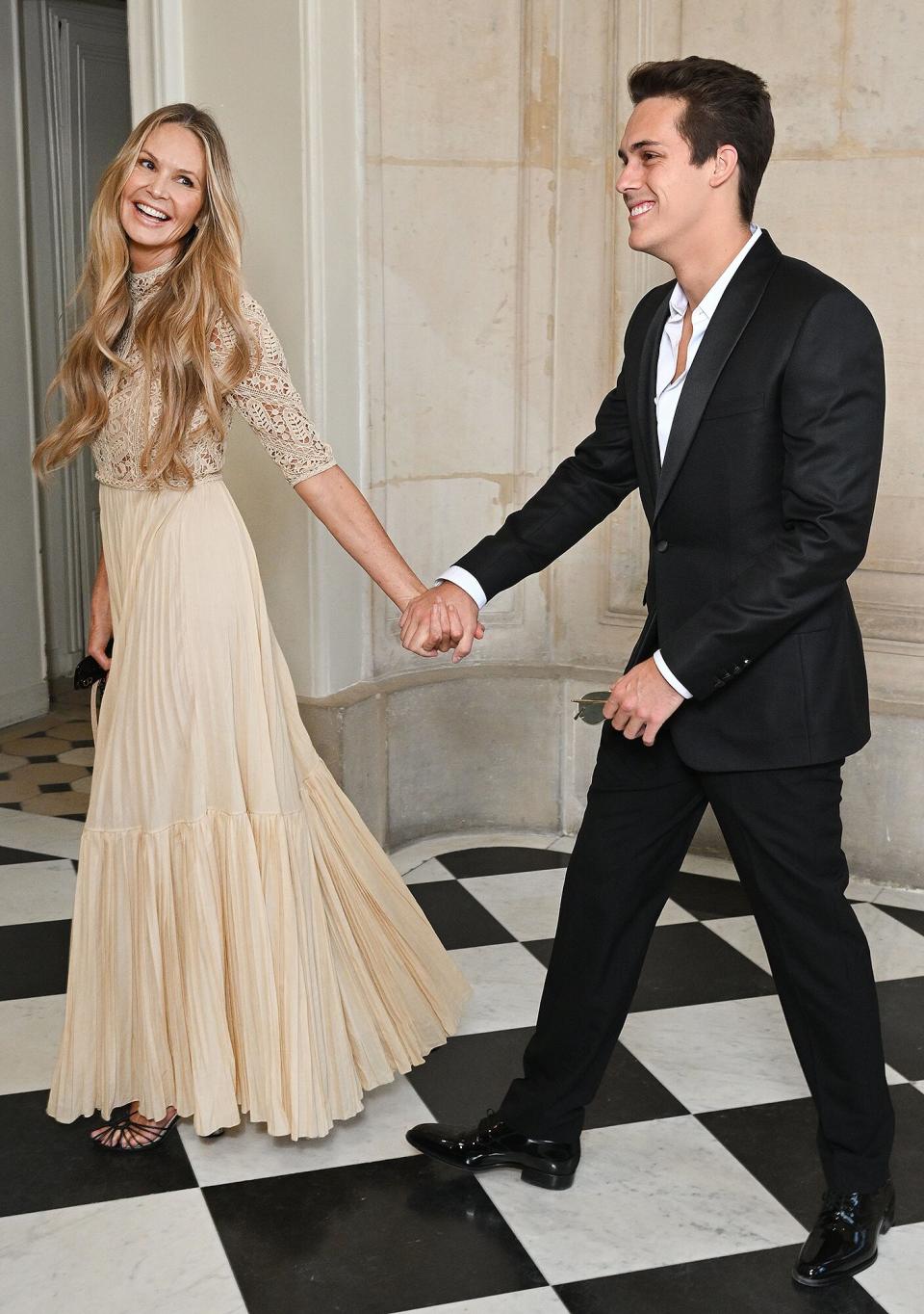 elle macpherson, Flynn Busson