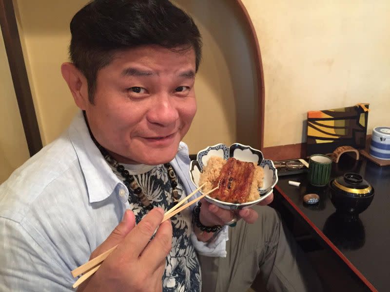 ▲許效舜分享去京都一定要吃雙層鰻魚飯。（圖／經紀人Joey提供）