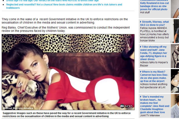 Thylane Lena-Rose Blondeau ist gerade einmal zehn Jahre alt, posiert für die Fotos aber wie eine Erwachsene (Bild: Screenshot: Daily Mail)