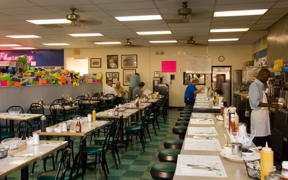 Green's pharmacy luncheonette