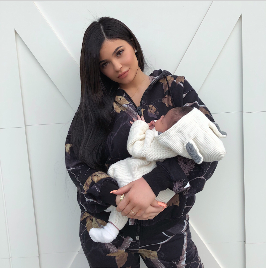 <p>When her “angel baby” turned one month old on March 1, it was time for a photo shoot at Chez Kylie. You could mostly see the lip kit queen, but she cradled her daughter — sporting some cute ears on the hood of her snuggily ensemble — in her arms. (Photo: <a rel="nofollow noopener" href="https://www.instagram.com/p/BfzEfy-lK1N/?hl=en&taken-by=kyliejenner" target="_blank" data-ylk="slk:Kylie Jenner via Instagram;elm:context_link;itc:0;sec:content-canvas" class="link ">Kylie Jenner via Instagram</a>) </p>