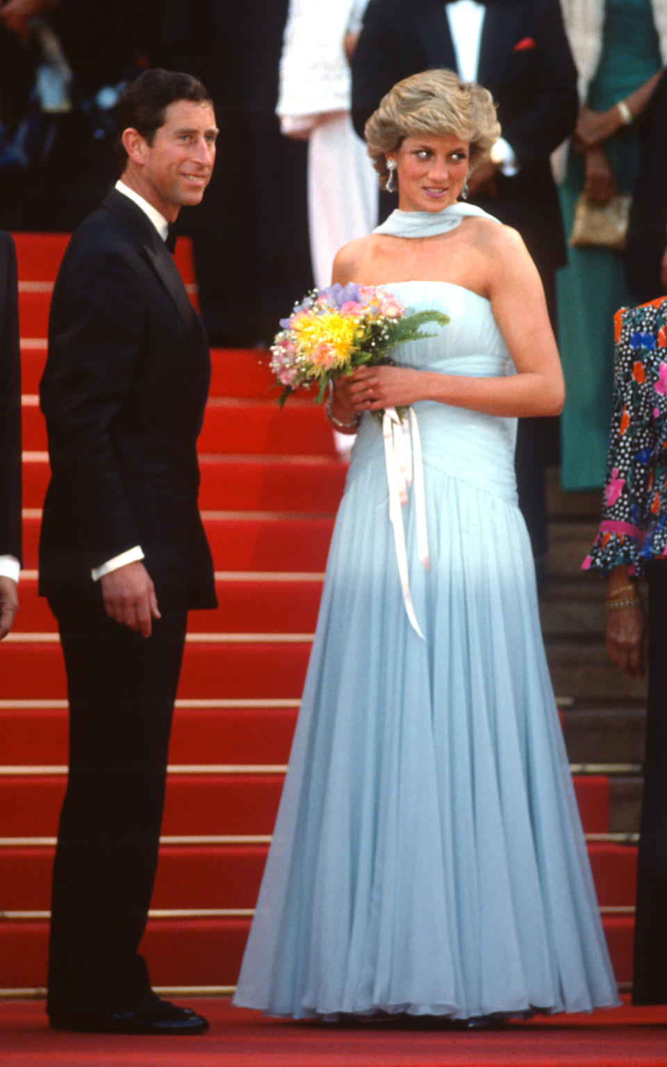Prins Charles en prinses Diana op de rode loper op het filmfestival van Cannes in 1987 