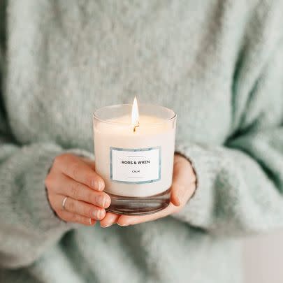 Reclaim your focus and boost your mood with this calming candle