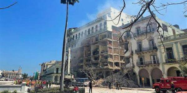 A 2 días de la visita de AMLO, explota hotel en Cuba 
