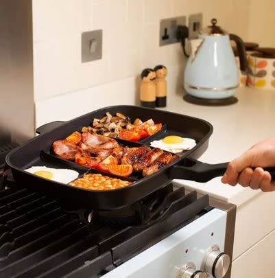 A five-compartment pan designed specifically for fry ups