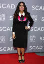 <p>Este fue el vestidito de Salma Hayek que dividió opiniones, pues muchos la compararon con una institutriz durante su paso por el festival de cine SCAD Savannah, en Georgia </p>