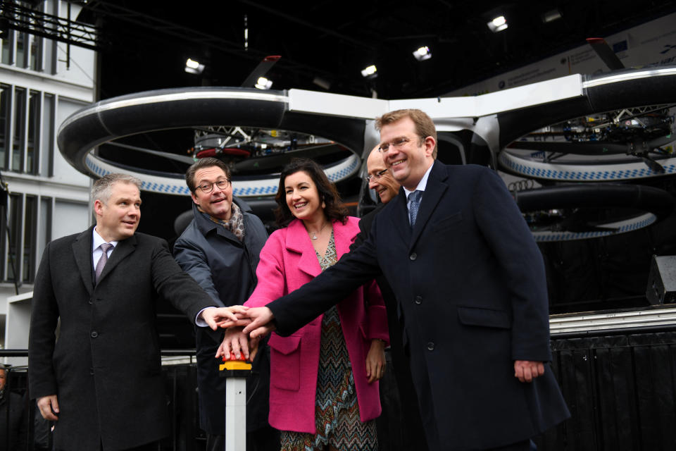 German Transport Minister Andreas Scheuer, Digitization Minister Dorothee Baer, Ingolstadt mayor Christian Loesel, Airbus Helicopters CEO Wolfgang Schoder, and MP Reinhard Brandl present the CityAirbus in Ingolstadt, March 11, 2019. Photo: Reuters/Andreas Gebert