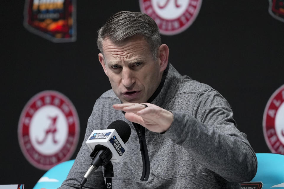 Alabama head coach Nate Oats speaks to the media during a news conference ahead of a Final Four college basketball game in the NCAA Tournament, Thursday, April 4, 2024, in Glendale, Ariz. UConn plays Alabama on Saturday. (AP Photo/David J. Phillip)