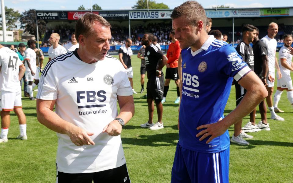 Brendan Rodgers chats with Jamie Vardy - GETTY IMAGES