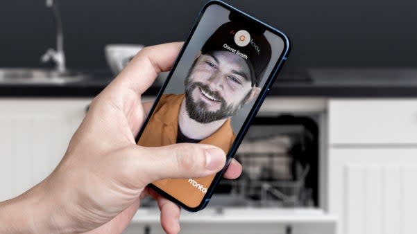 Frontdoor video chat with dishwasher