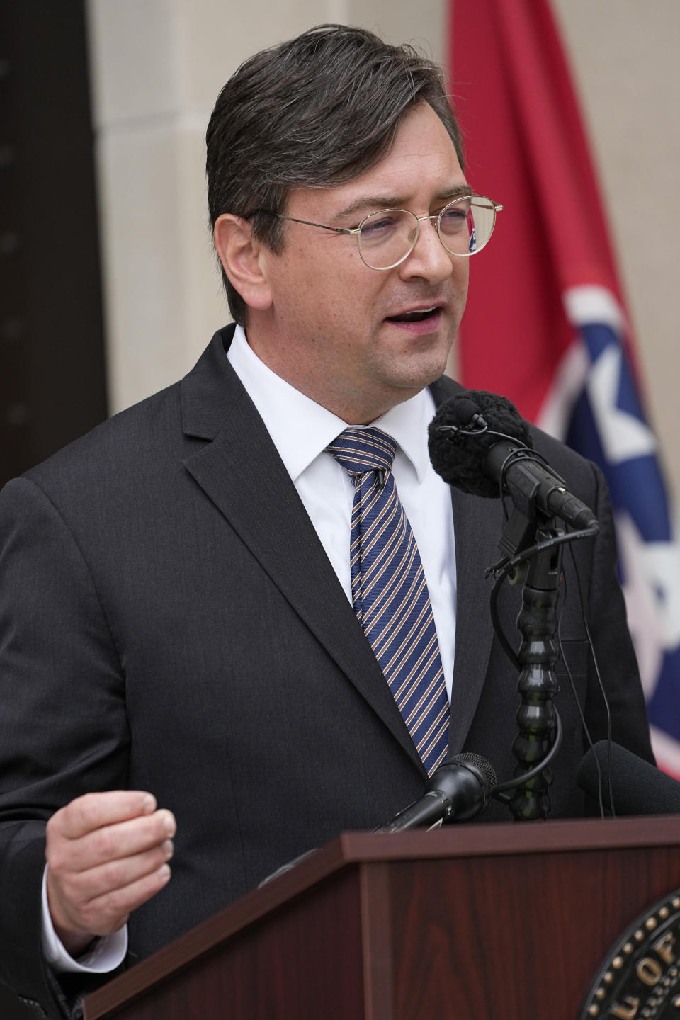 Tennessee Attorney General Jonathan Skrmetti announces a lawsuit against the Meta Platforms Inc., the parent company of Facebook and Instagram, during a news conference Tuesday, Oct. 24, 2023, in Nashville, Tenn. The complaint alleges that the company knew of the harmful impact of its Instagram platform on young people. (AP Photo/George Walker IV)