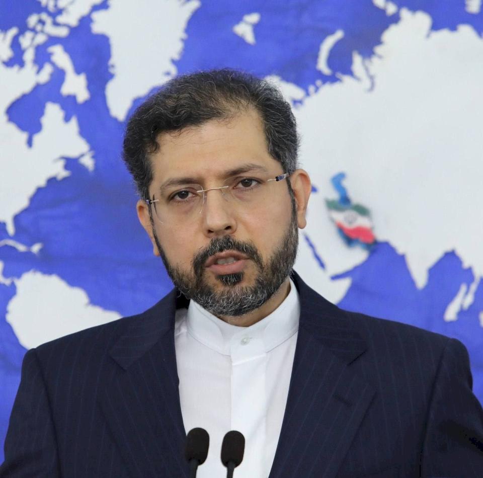 伊朗外交部發言人哈蒂柏札德(Said Khatibzadeh)8日在記者會表示，華府必須保證，不會再有其他的美國政府可以公然藐視世界或國際法。(Iran MFA/Twitter)
