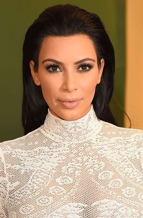 Kim looked impeccable at the signing of her new book <i>Kim Kardashian West: Selfish</i>. She always manages to look effortlessly glam with that signature pushed back 'do, her plump nude pout and long bushy lady-like lashes.