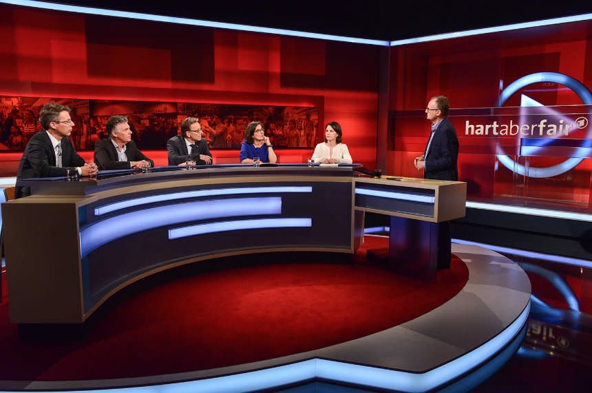 Die Runde bei “hart aber fair” von links nach rechts:Markus Blume, Ruud Koopmans, Holger Münch, Isabel Schayani, Annalena Baerbrock