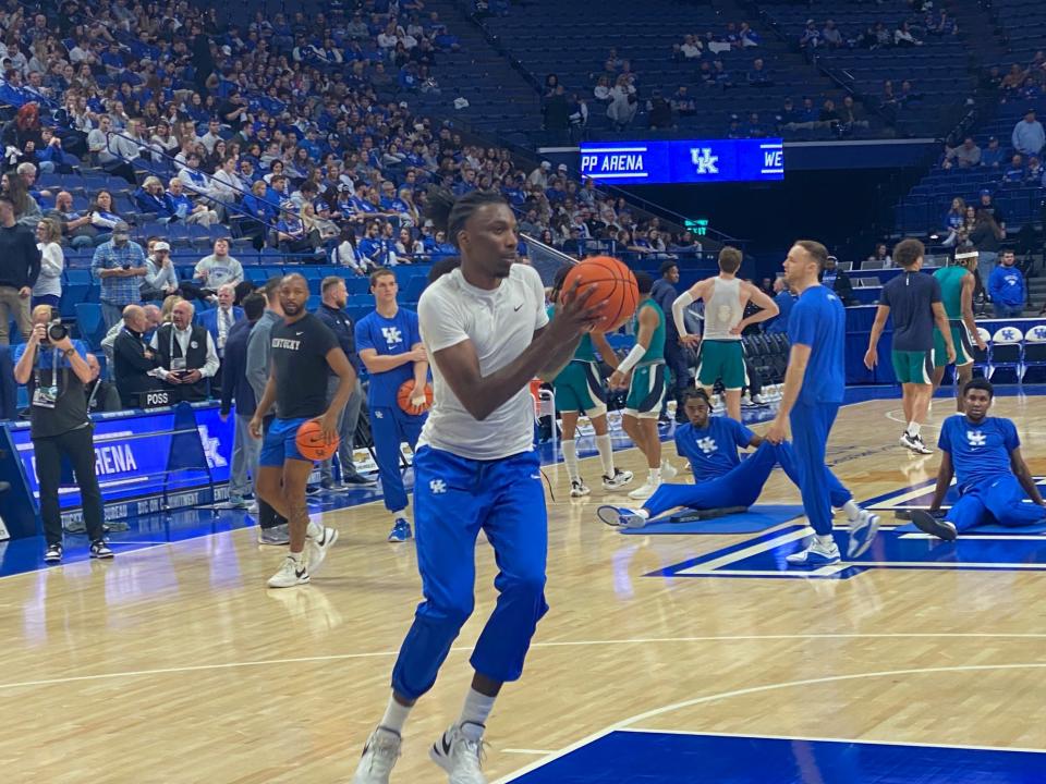 Kentucky freshman forward Aaron Bradshaw warms up prior to Saturday's game versus UNC Wilmington at Rupp Arena. It marked Bradshaw's debut for the Wildcats. He had been battling a foot injury