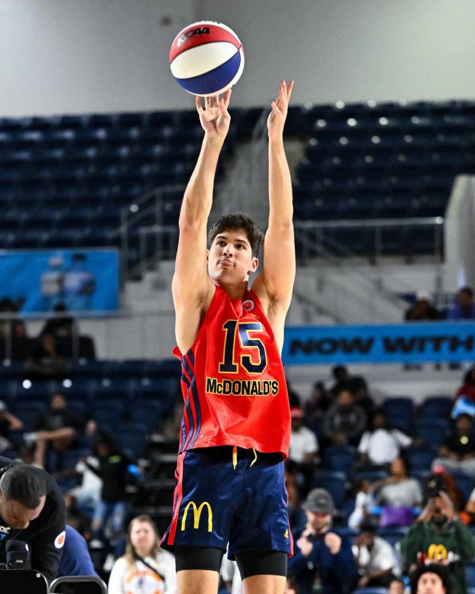 Kentucky signee Reed Sheppard, from North Laurel High School, takes part in Monday’s Powerade Jam Fest as part of McDonald’s All-American Game week activities. Sheppard finished Tuesday night’s game with four points, four rebounds, three assists and two steals.