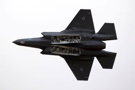 FILE PHOTO: An Israeli Air Force F-35 fighter jet flies during an aerial demonstration at a graduation ceremony for Israeli Air Force pilots at the Hatzerim air base in southern Israel, December 27, 2017. REUTERS/Amir Cohen/File Photo