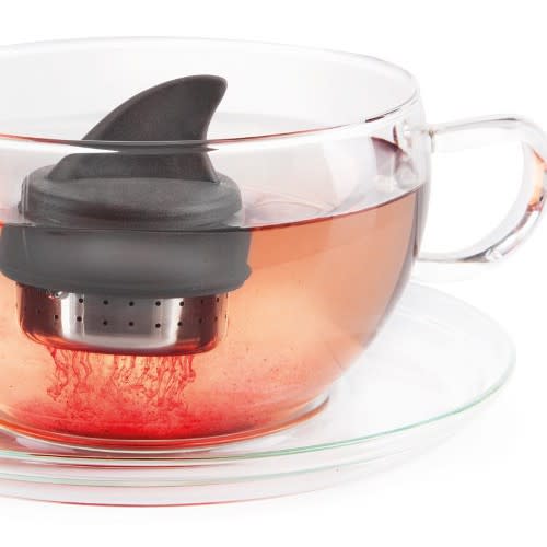 Sharky floating tea infuser