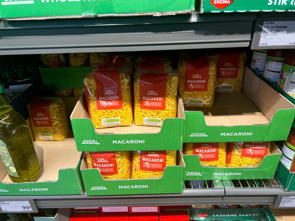 Macaroni-shaped pasta in the UK Aldi.