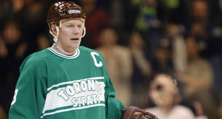 Mats Sundin sports the St. Pats look with the Leafs in a 2002 game against Buffalo. (Frank Gunn/CP)