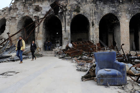 Visitors walk inside Aleppo's Umayyad mosque, Syria January 31, 2017. REUTERS/Omar Sanadiki