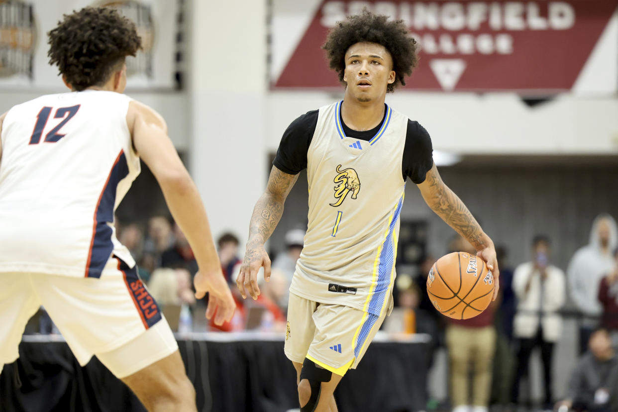 San Ysidro's Mikey Williams in action against Christopher Columbus during a high school basketball game at the Hoophall Classic on January 14, 2023, in Springfield, Massachusetts. (AP Photo/Gregory Payan)