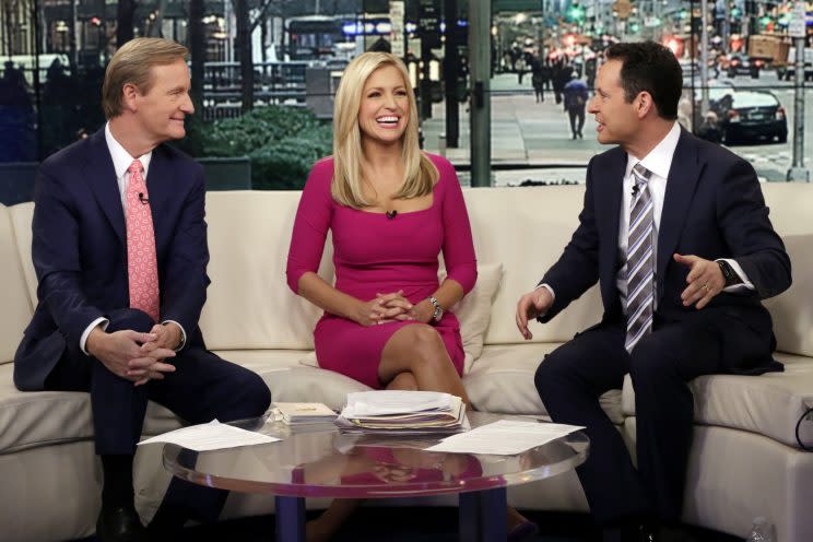 Die Moderatoren von „Fox & Friends“: Steve Doocy, Ainsley Earhardt und Brian Kilmeade. (Bild: AP Photo)