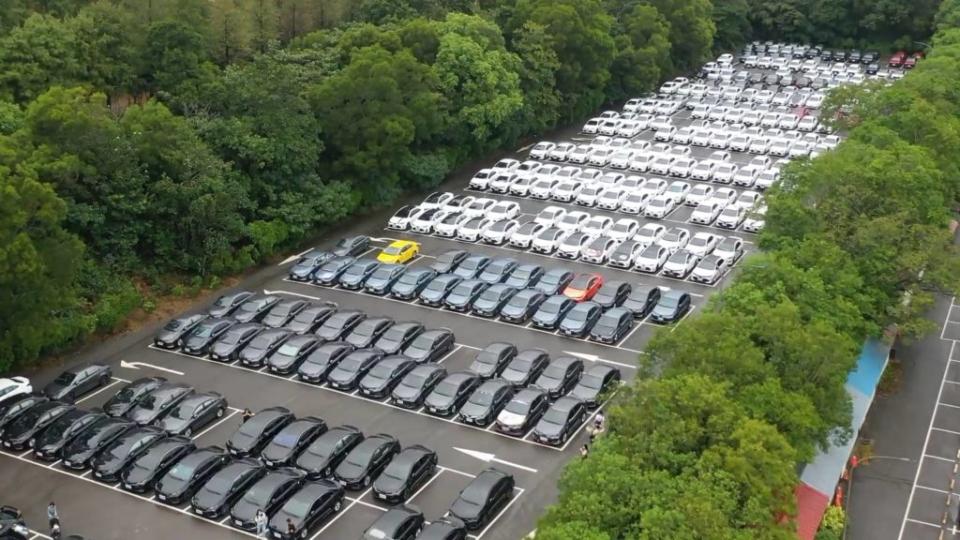 《地球黃金線》在2022年10月16日前往位於苗栗西湖渡假村舉辦的大會師活動，據了解共有多達330輛Corolla Altis，將西湖渡假村停車場停滿。(圖片來源/ 主辦單位提供)