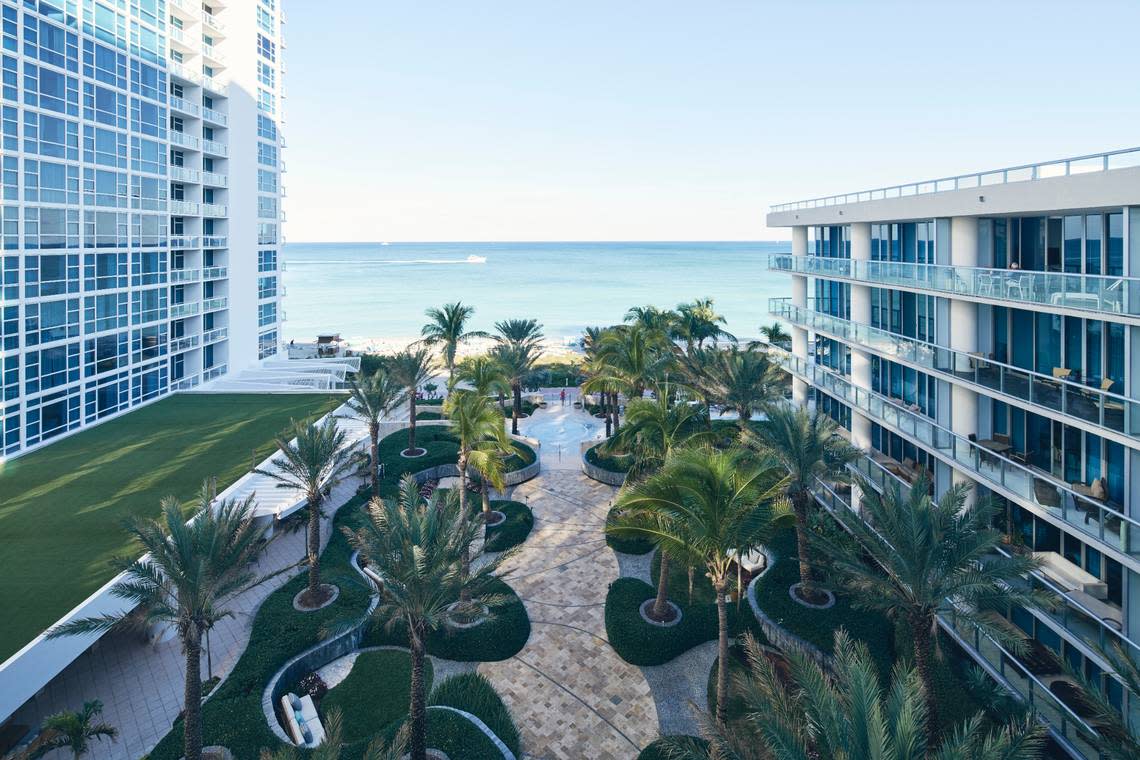 The Carillon Miami Wellness Resort in Miami Beach was named one of the top 10 health and wellness resorts by 10Best Readers’ Choice Awards by USA Today.