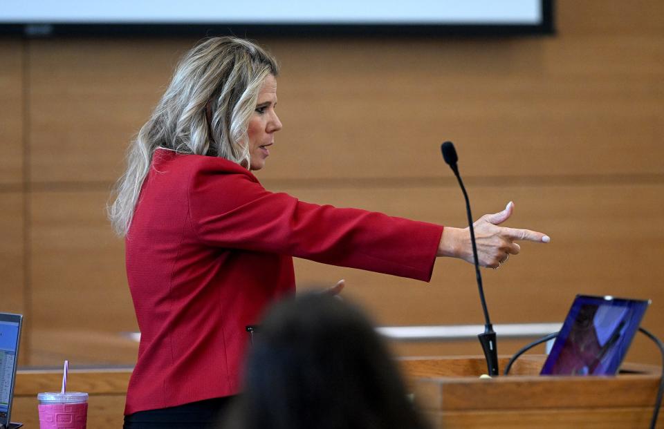 Suzanne O’Donnell presents closing arguments to the jury on the sixth day of Ashley Benefield’s trial for the second-degree murder of her husband, Doug Benefield, in 2020 at the Manatee County Judicial Center, July 29, 2024.