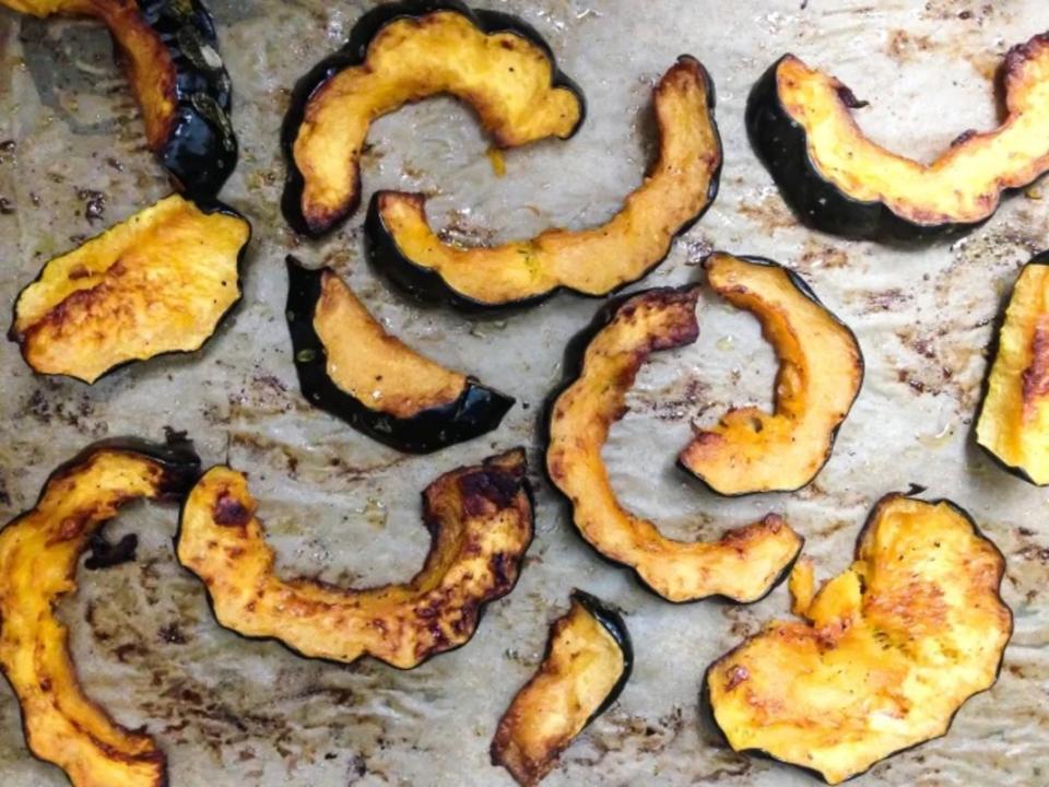 <p>Allie Albanese</p><p>Learn how to make a simply perfect fall dinner side dish. </p><p><strong>Get the recipe: <a href="https://parade.com/841159/allieandmeluncorked/roasted-acorn-squash/" rel="nofollow noopener" target="_blank" data-ylk="slk:Roasted Sliced Acorn Squash;elm:context_link;itc:0;sec:content-canvas" class="link ">Roasted Sliced Acorn Squash</a></strong></p>