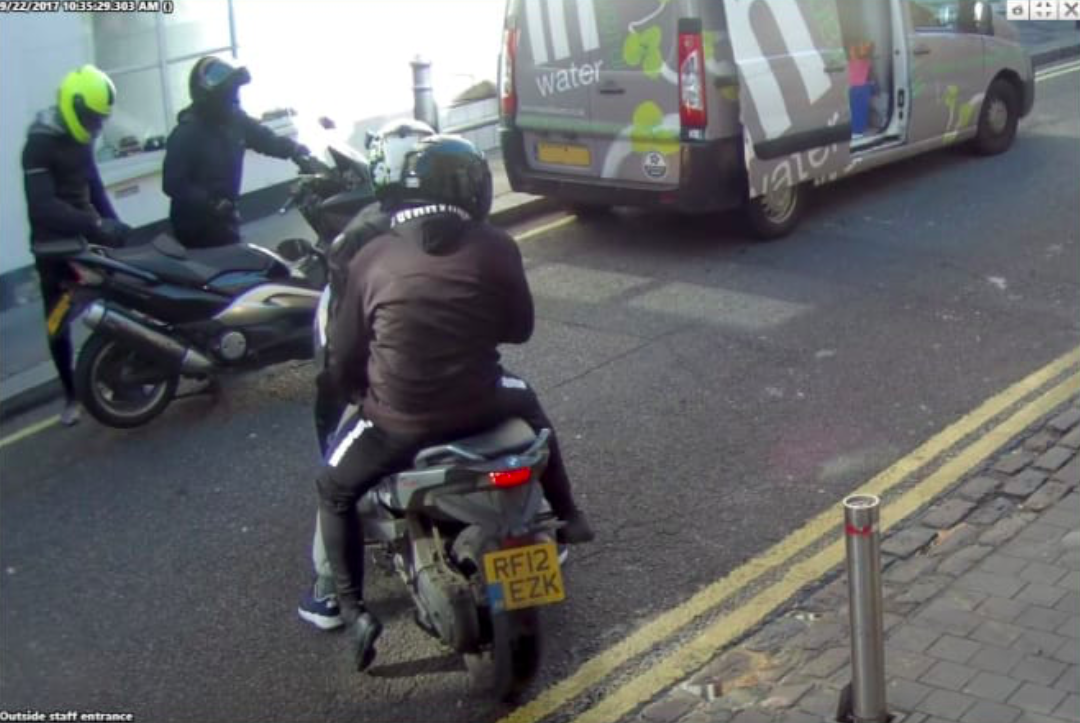 <em>Police are searching for the four suspects in the moped gang (Metropolitan Police)</em>