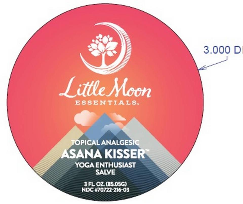 Little Moon Essentials Asana Kisser Yoga Enthusiast Salve