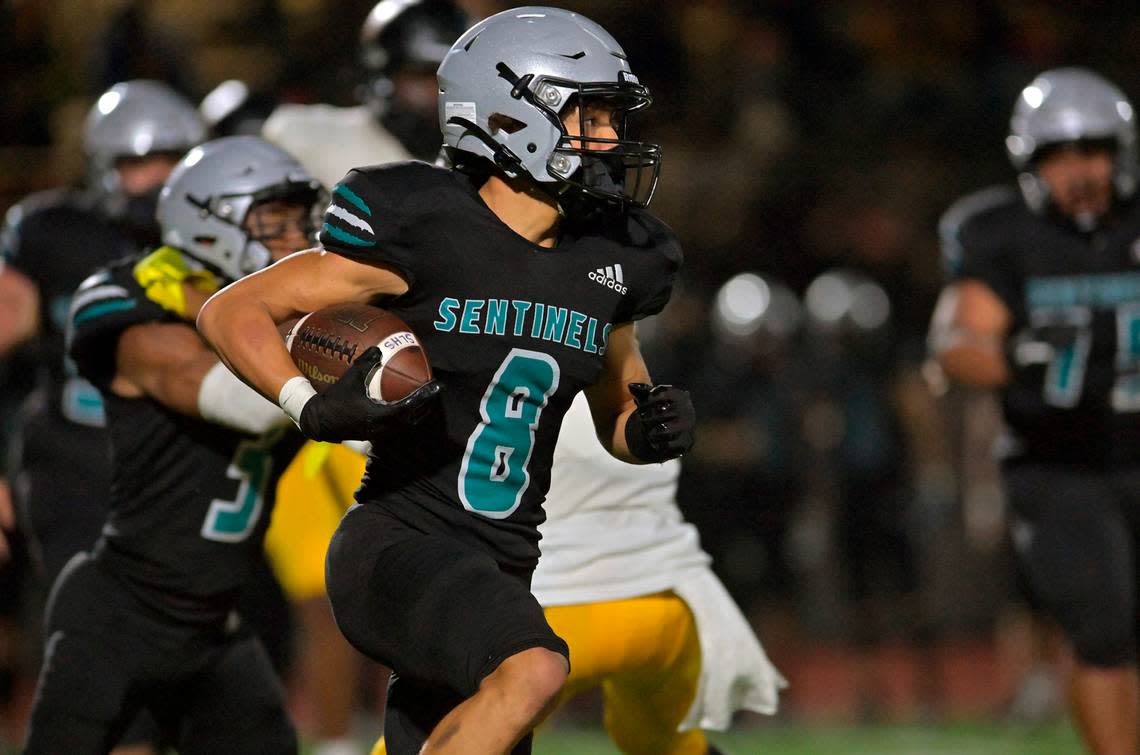 Spanaway Lake wide receiver and defensive back Jasiah Wagoner (8) in a football game against Lincoln on Friday, Oct. 28, 2022 at Art Crate Field in Spanaway, Wash.