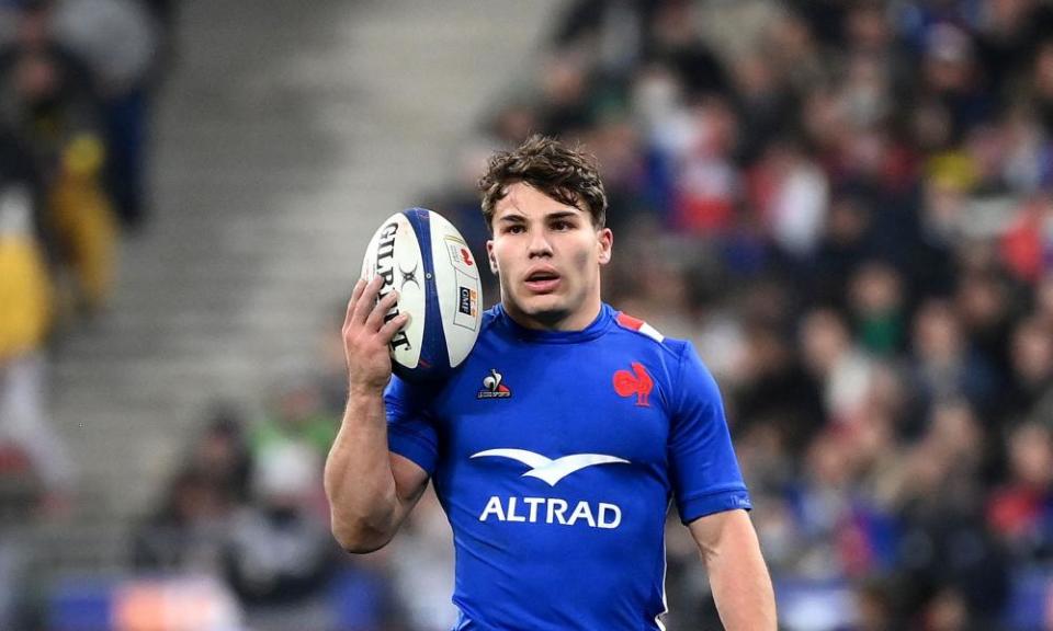 Antoine Dupont will captain the side during the Six Nations.