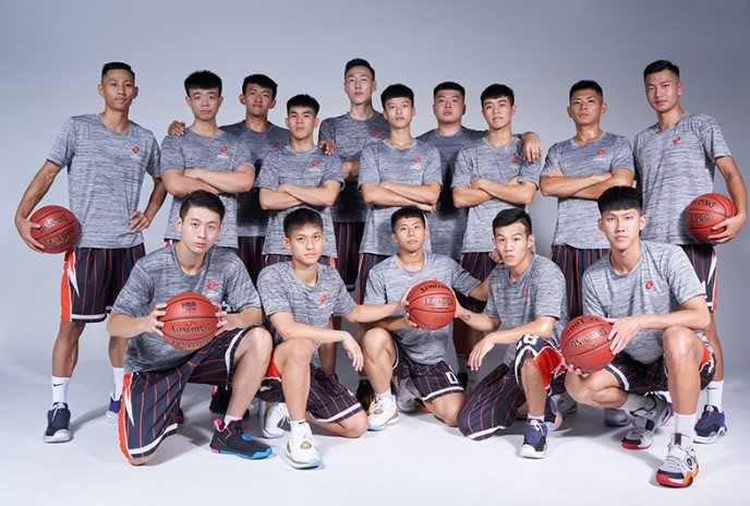 中州科大過去有許多外籍生，甚至在大專籃球聯賽站有一席之地，蒙古3球員白薩、沙鹿、蘇格爾都在該校。（圖／翻攝自UBA官網）