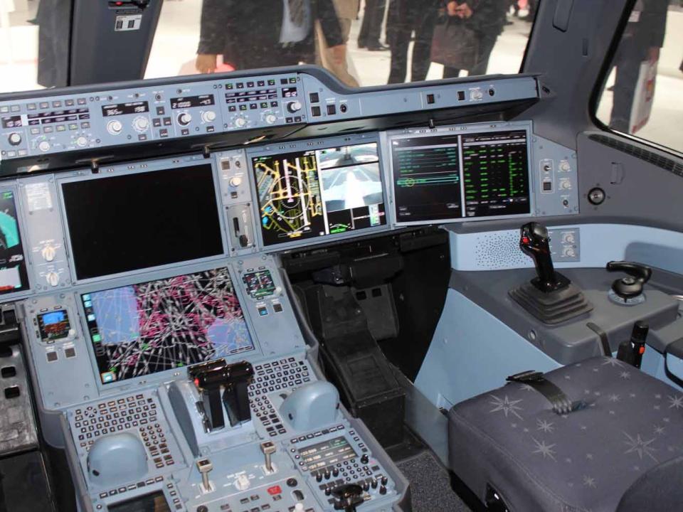 Airbus A350 XWB Cockpit