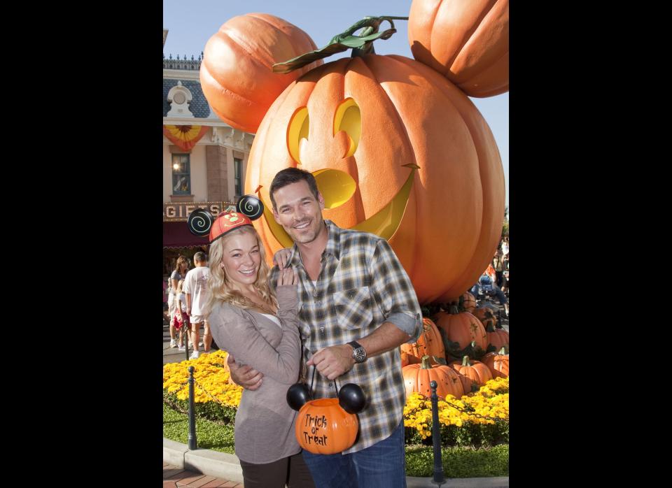 Leann Rimes and Eddie Cibrian celebrate 'Halloween Time' Friday, Oct. 8, 2010 at Disneyland in Anaheim, Calif.       (AP Photo/Disneyland, Paul Hiffmeyer)