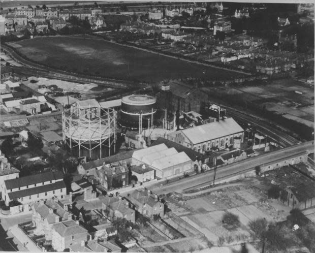 Isle of Wight County Press: The gasworks at Ryde. Photo: David White.